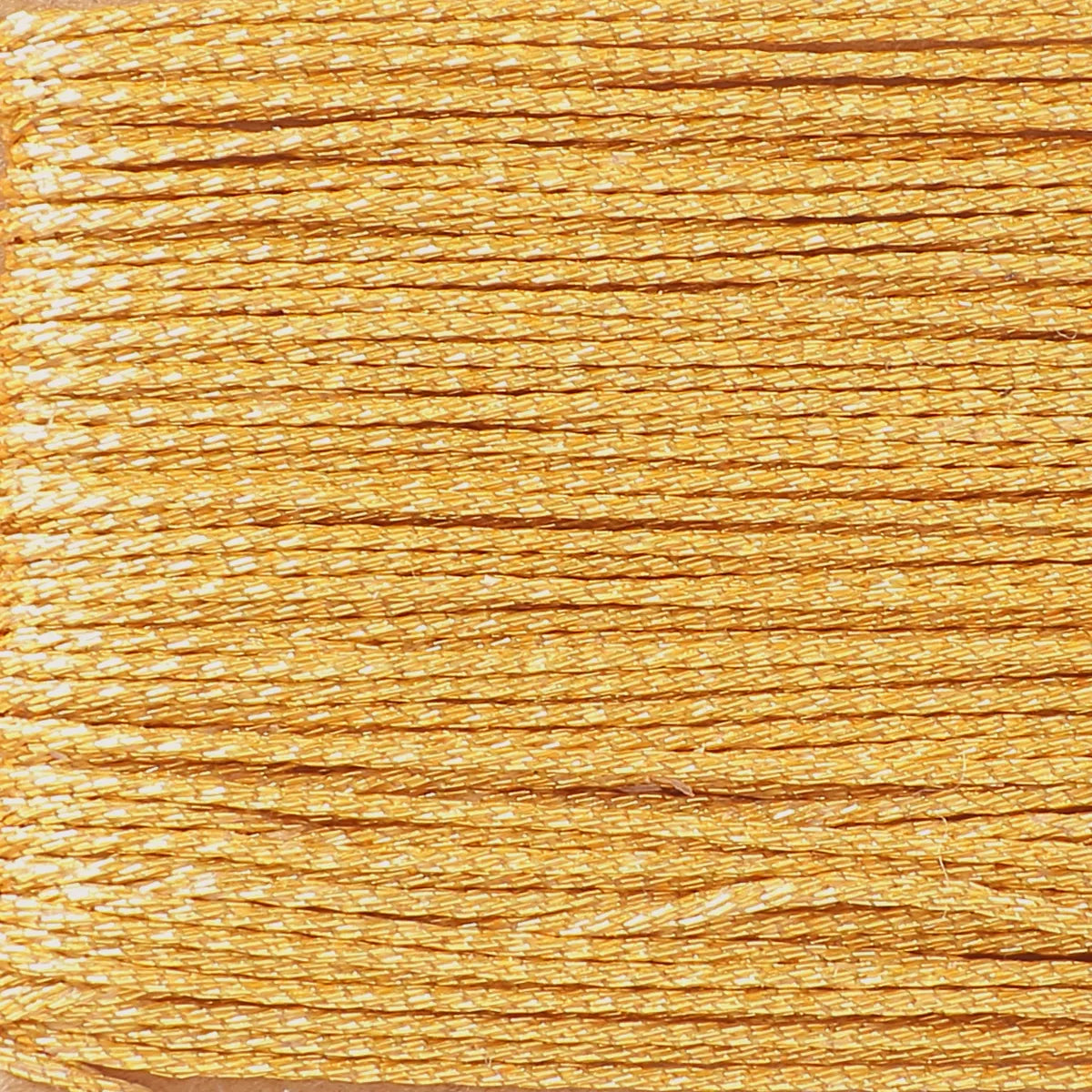 Fil polyester ciré et tressé doré métallisé. Fil brillant couleur or pour couture à la main