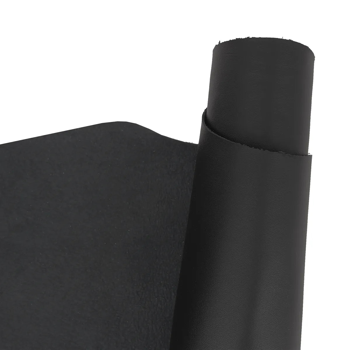 Cuir d'agneau nappa lisse noir. Cuir très souple et fin idéal pour réaliser : porte-cartes, portefeuille, maroquinerie, vêtement, chausson, décoration...