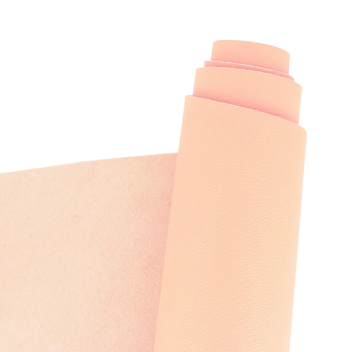 Peau de cuir de vachette rose de la gamme PLAYA. Cuir grainé et souple idéal pour réaliser de la maroquinerie