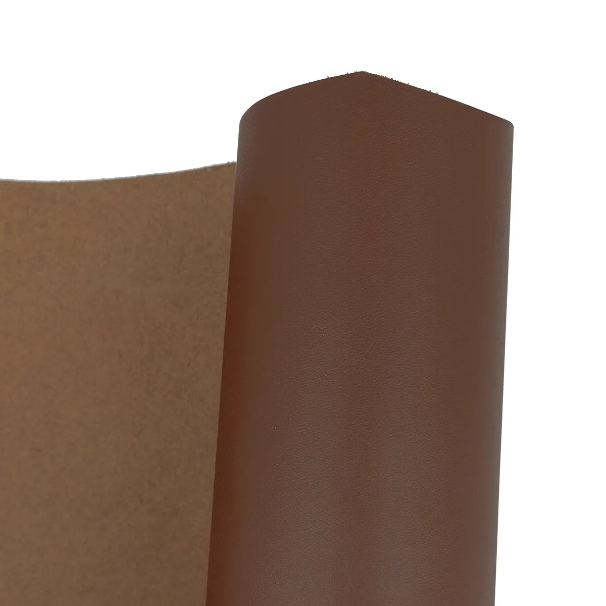 Peau de cuir de veau satinato marron châtaigne, texture lisse, pour projets de maroquinerie ou couture.