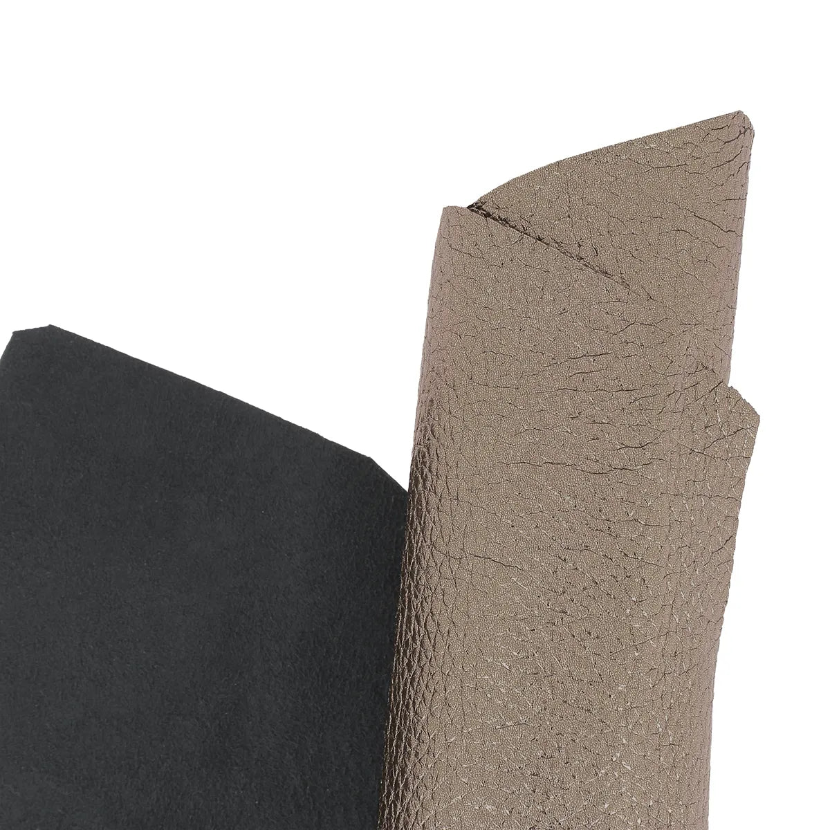 Cuir de cerf couleur canon de fusil métallisé idéal pour apporter brillance et souplesse.