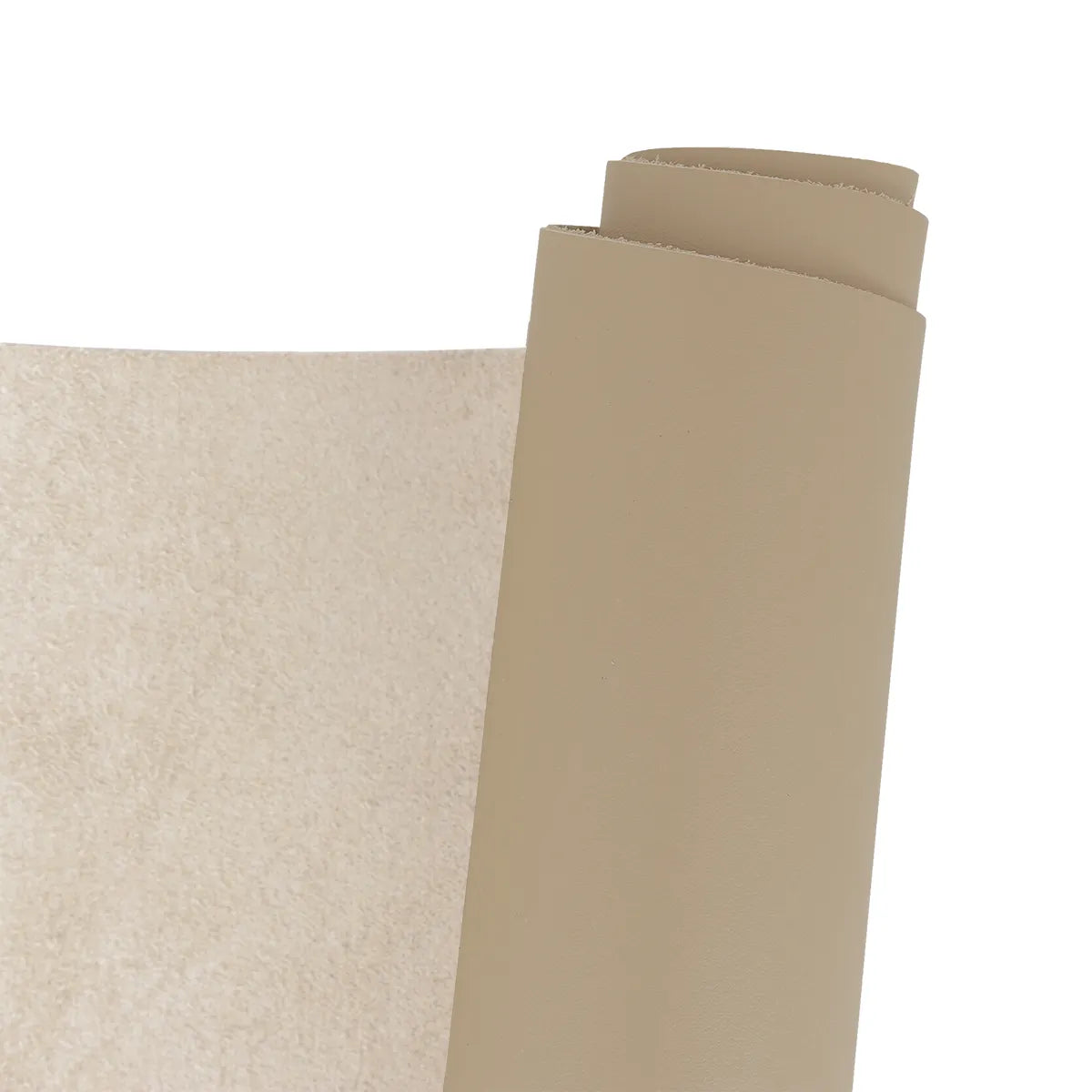Cuir nappa lisse couleur taupe clair. Peau de cuir nappa idéale pour la fabrication de maroquinerie (sac, pochette...), portefeuille, porte-monnaie, accessoire et décoration
