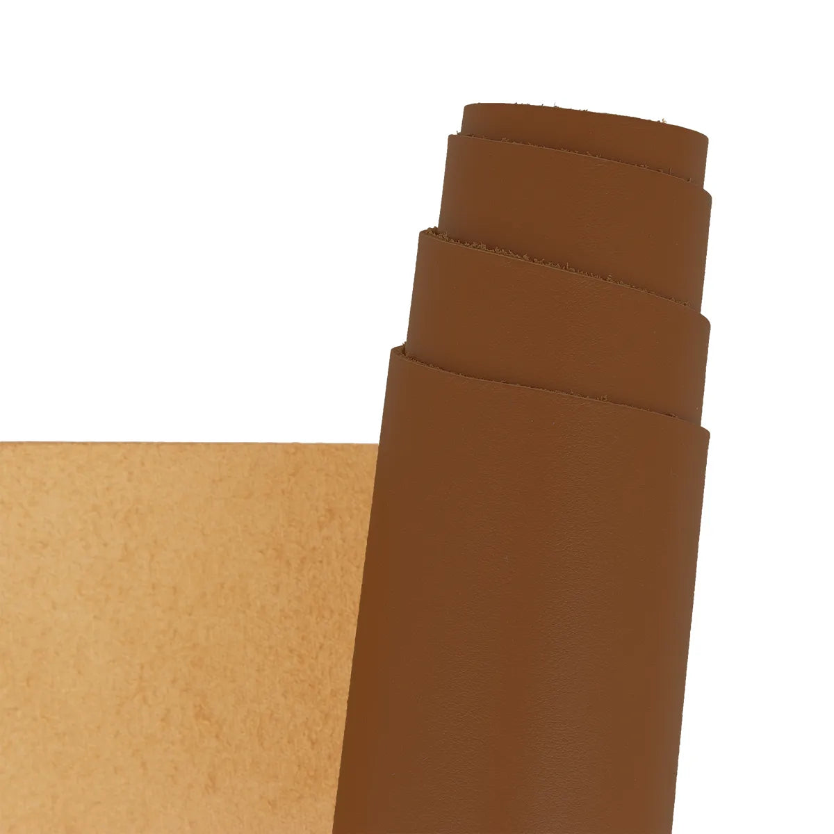 Peau de cuir de veau nappa couleur marron fauve. Cuir lisse idéal pour la fabrication de sac, pochette, petite maroquinerie...