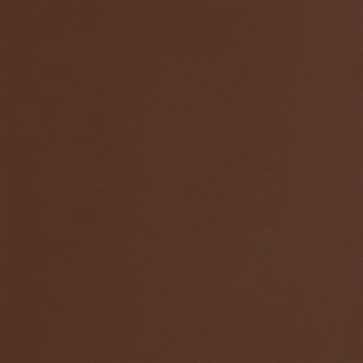 Morceau de cuir de veau nappa marron terre de Sienne. Cuir lisse et souple idéal pour la fabrication de petite maroquinerie, accessoire et prototype