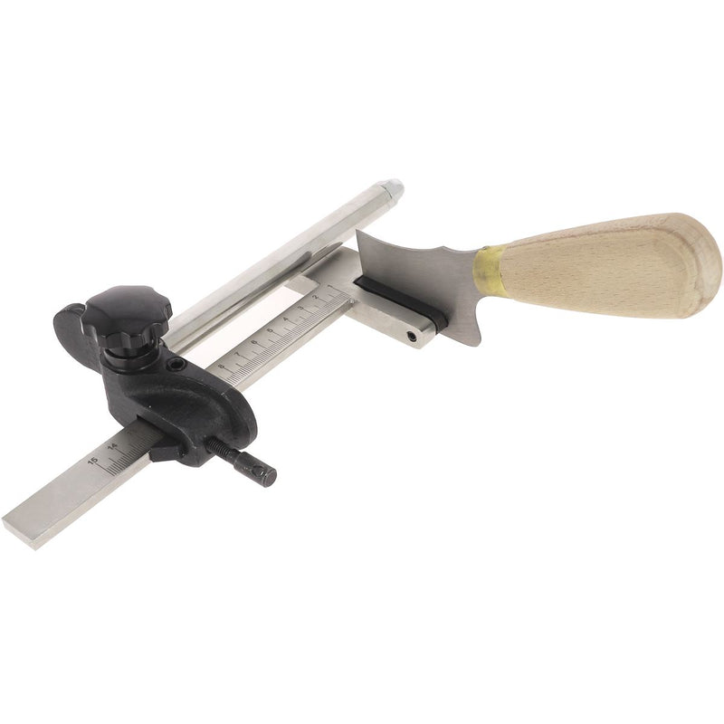 Couteau mécanique pour couper des lanières ou bandes en cuir