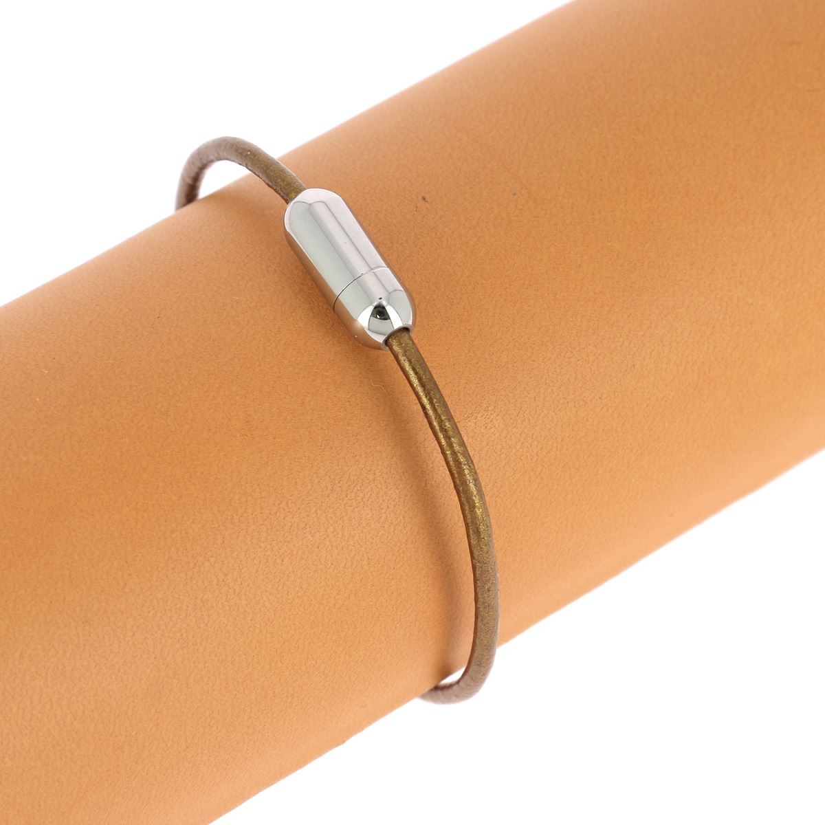 Fermoir bracelet aimanté - CAPSULE - Lacet en cuir rond 2 mm - Inox