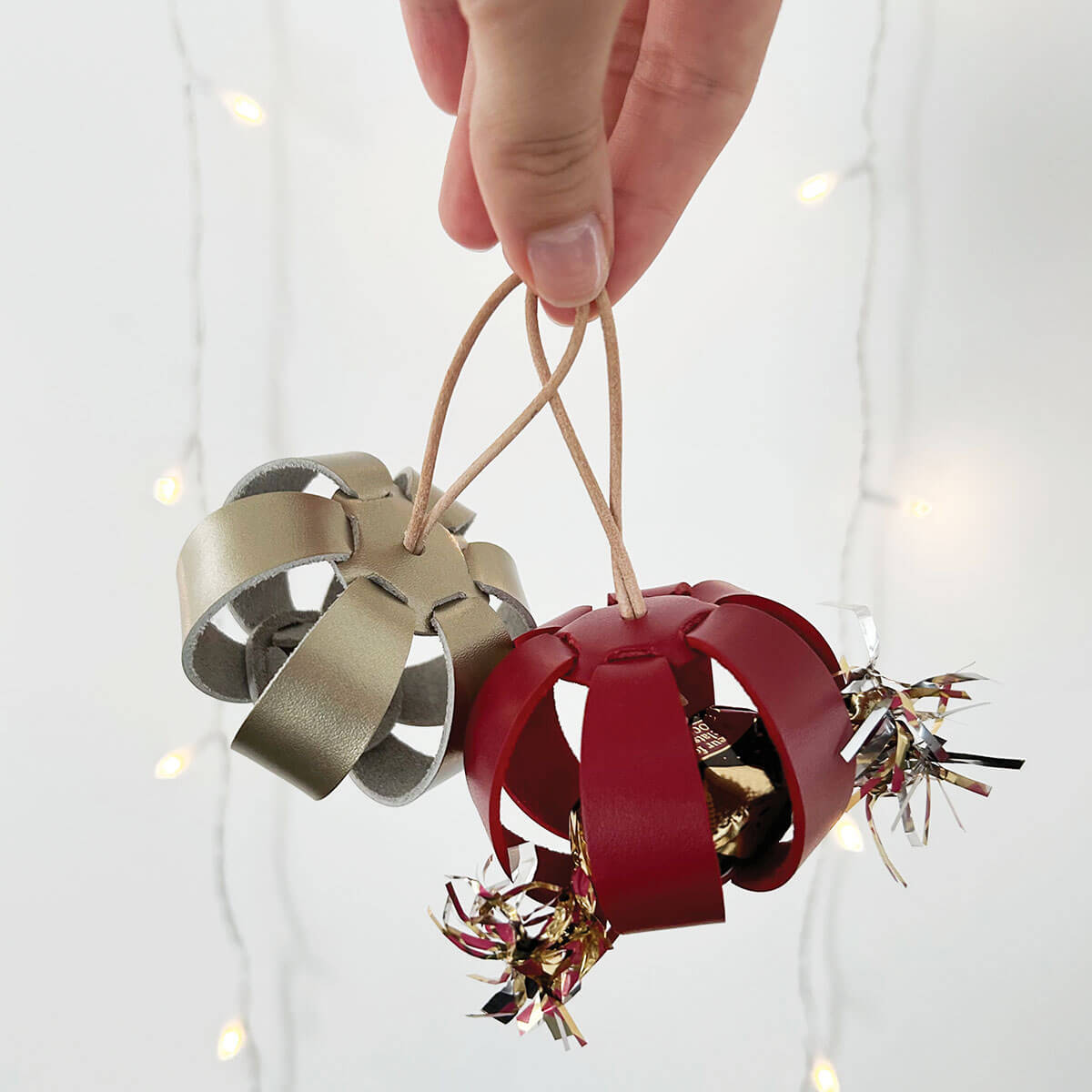 Kit DIY - Boule de Noël en cuir à assembler - Deco Cuir