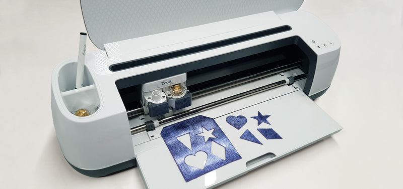 Guide sur la découpe du cuir avec la Cricut Maker