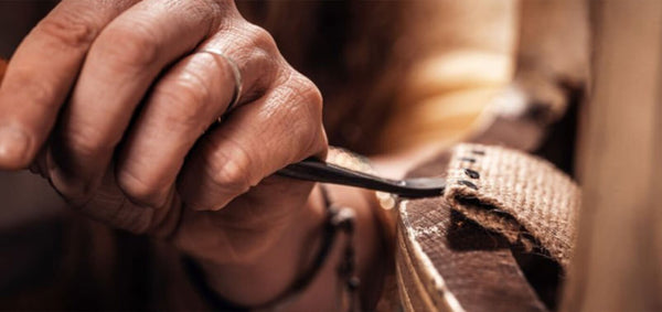 Outil de tapissier - Le guide du travail du cuir