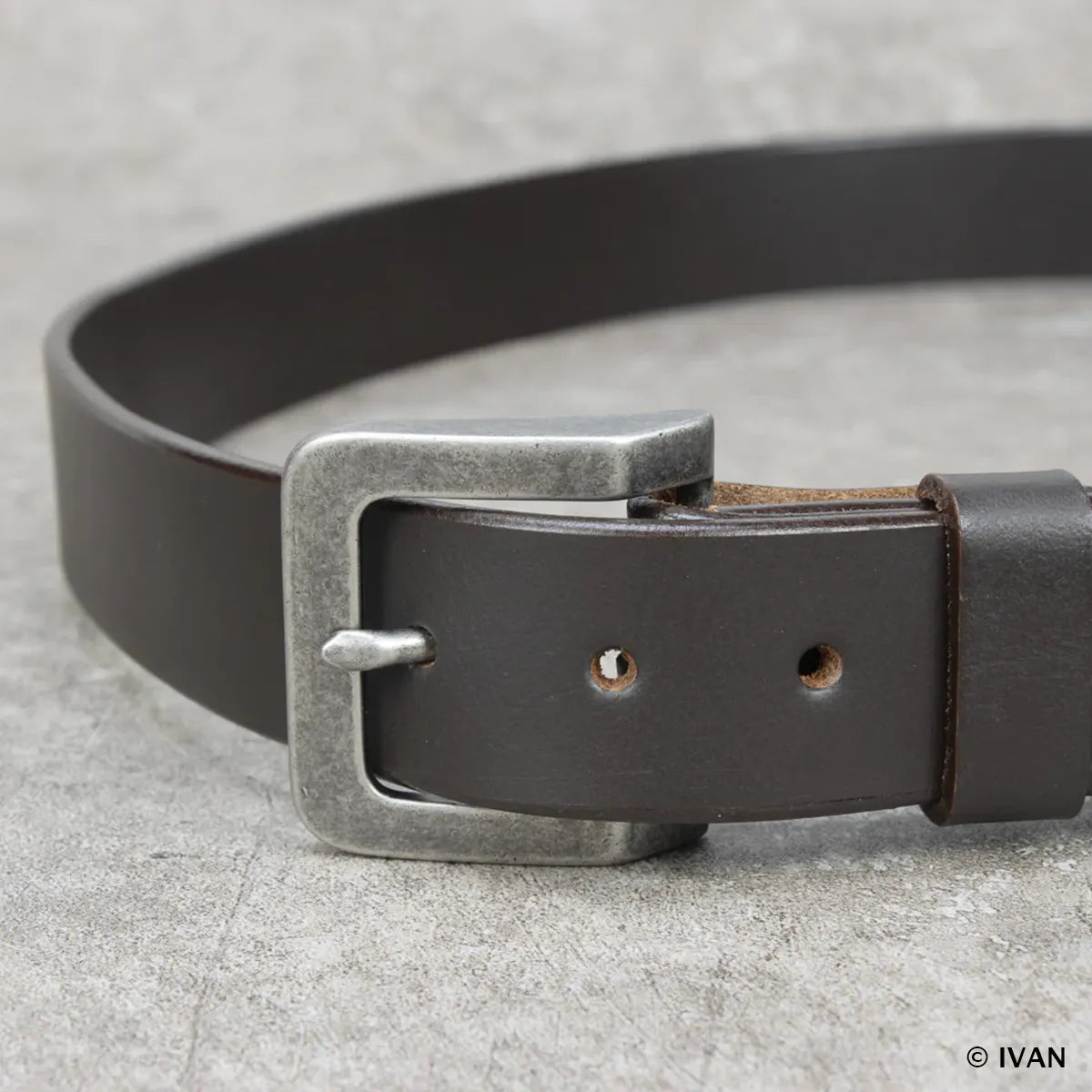 Ceinture en cuir DIY avec boucle Redford vieux nickel et sangle en cuir noire 35 mm