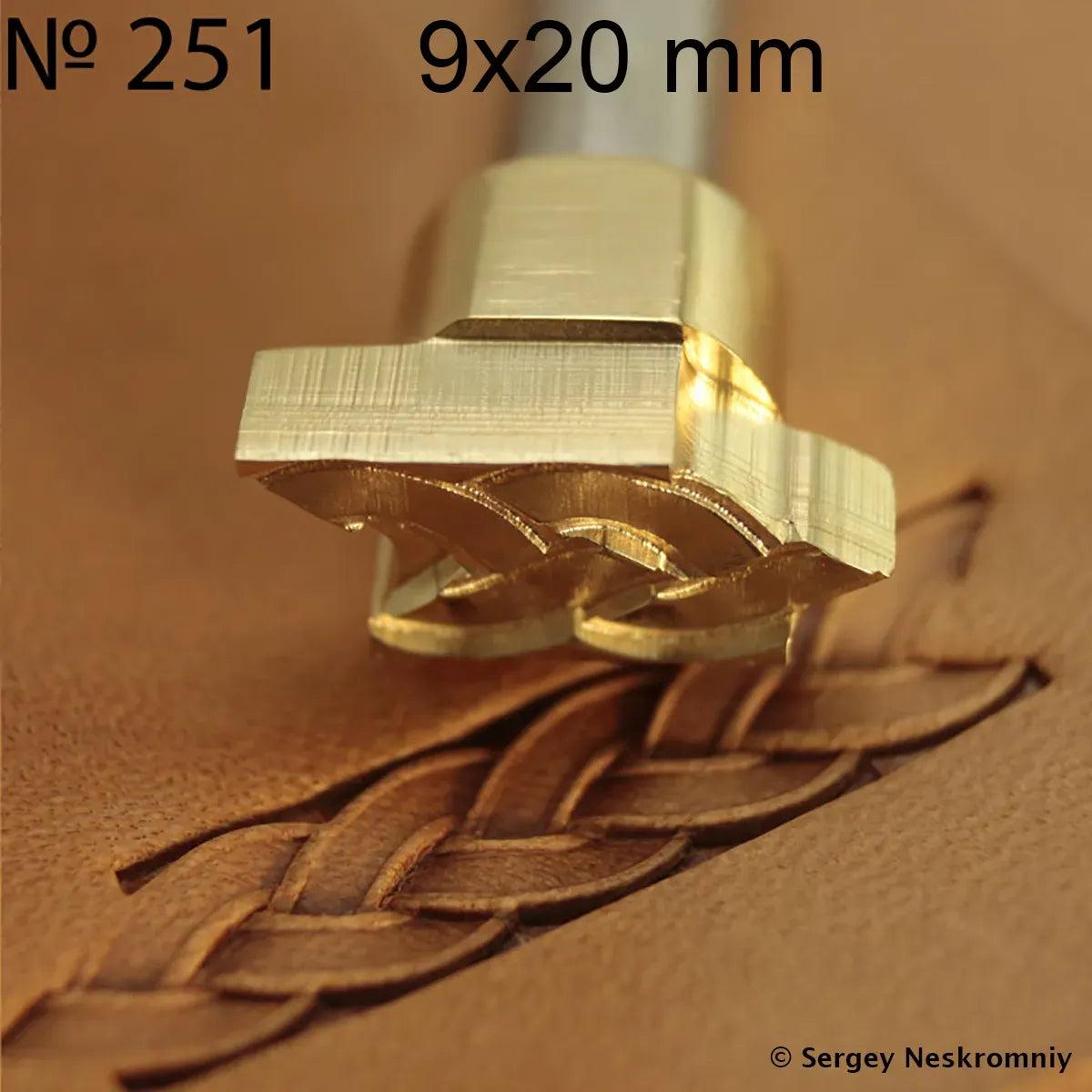 Timbre cuir- Sergey Neskromniy n° 251 - Bordure décorative