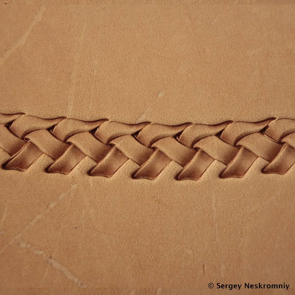 Tampon cuir- Sergey Neskromniy n° 317- Tressage