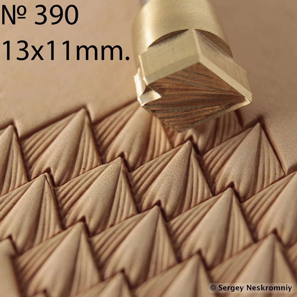 Tampon cuir géométrique - Sergey Neskromniy n° 390