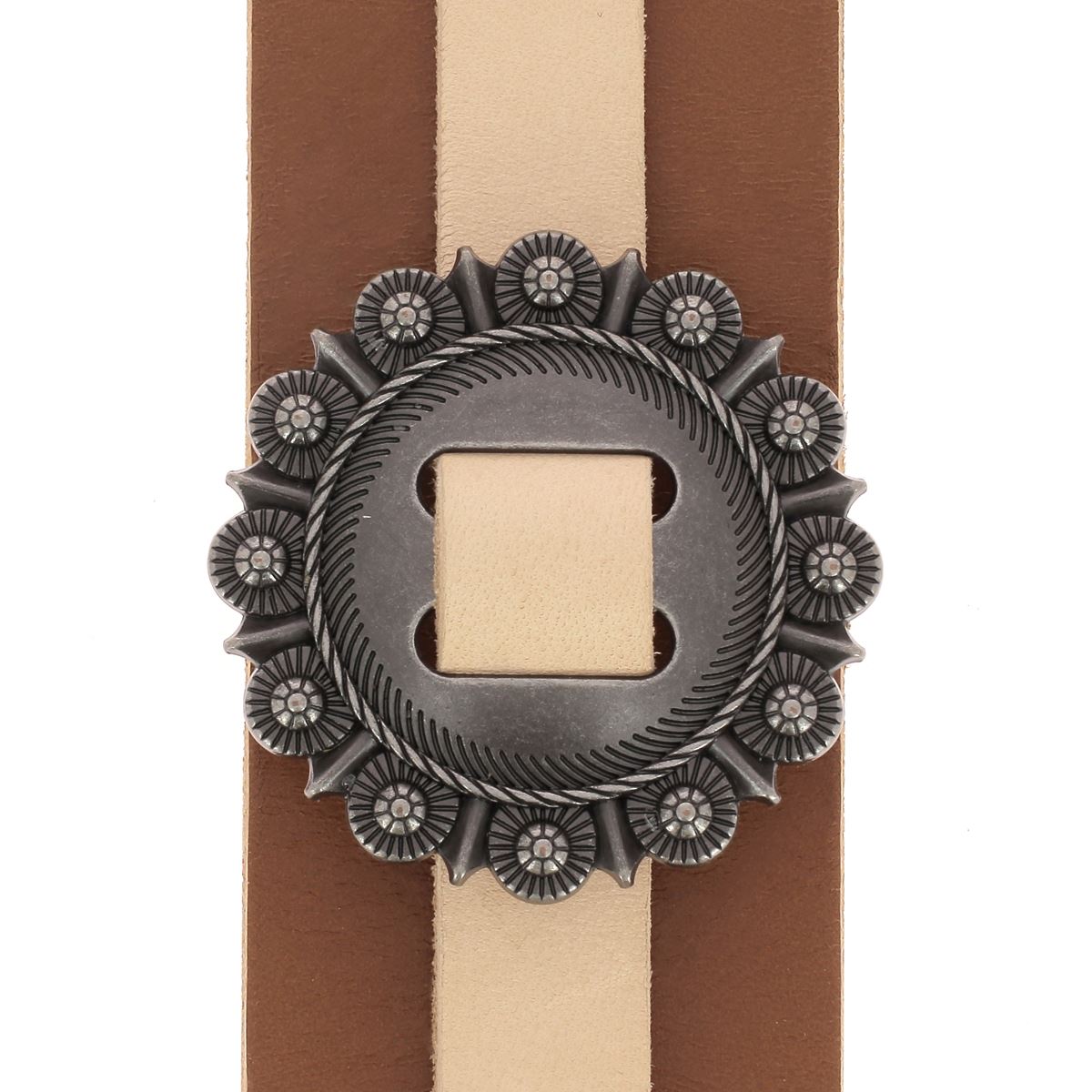 Montage avec lanière en cuir de 15mm et concho à lacer en forme de fleur