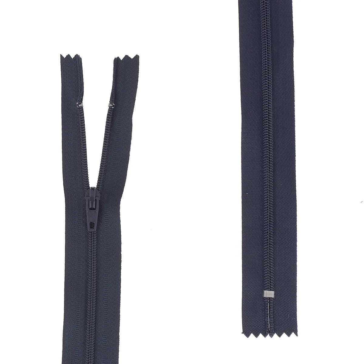 Fermeture éclair en nylon bleu marine de 4mm d'épaisseur de maille, idéale pour la couture et la confection de vêtements. Plusieurs longueurs disponibles