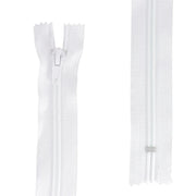 Fermeture éclair en nylon blanche de 6mm d'épaisseur de maille, idéale pour la couture et la confection de vêtements. Plusieurs longueurs disponibles