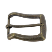 Boucle de ceinture VAG en bouclerie, finition métallique, pour accessoires automobiles.