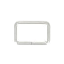 Passant rectangulaire en fil épais nickelé, pièce de bouclerie robuste pour réparation ou créations en maroquinerie.
