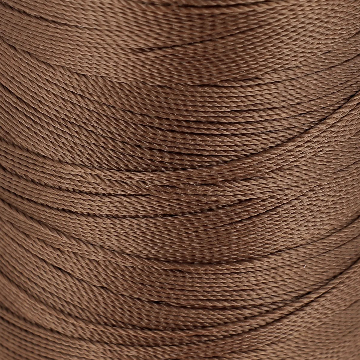 Bobine de fil polyester SERAFIL N°8 brun foncé, 850m