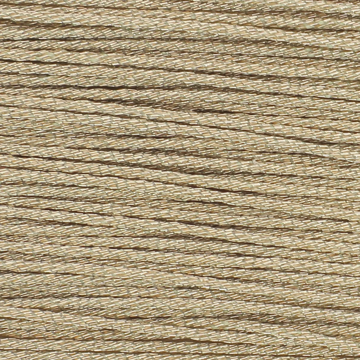 Fil ciré brillant pour couture à la main couleur champagne métallisé. Fil en polyester ciré et tressé couleur or blanc, cartonnette de fil de 8 m, diamètre 0,80 mm M080 de la marque MeiSi