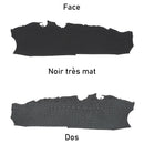 Morceau de cuir d'alligator couleur noir finition très mate. Matière ferme avec écailles pour des créations originales.