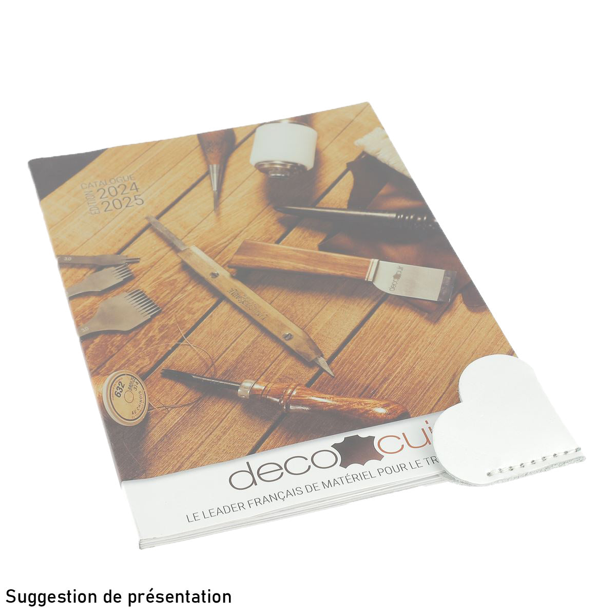 Découpe COEUR à coudre pour marque-page en cuir - BLANC