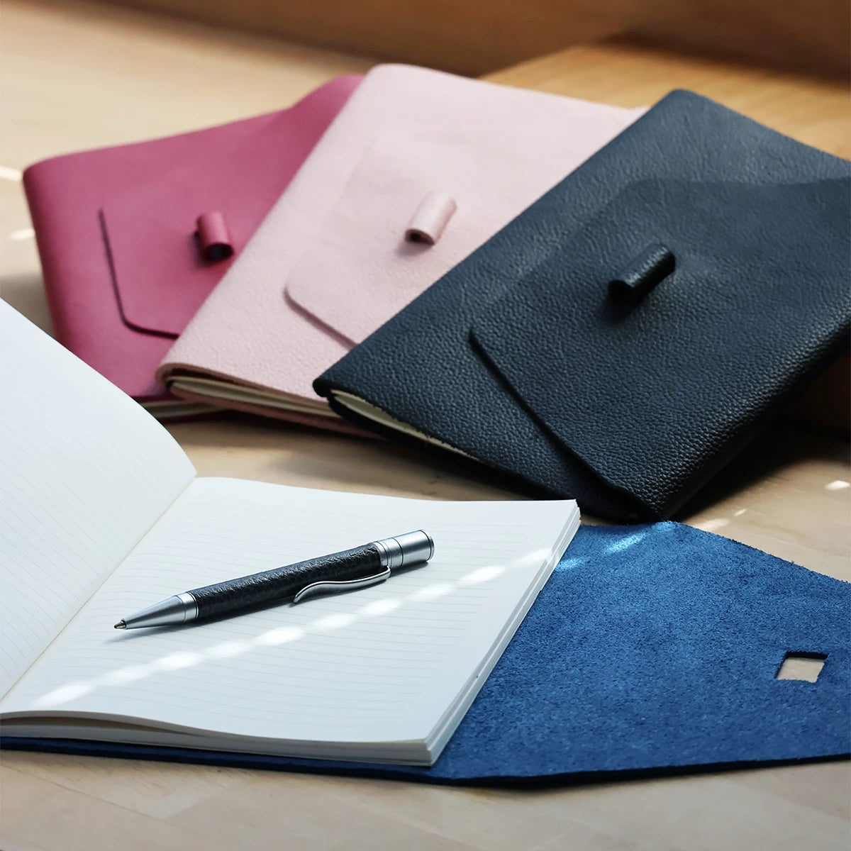 Kit DIY Protège carnet en cuir pleine fleur grainé 15,5x21,5cm - BLEU MINÉRAL R21 - Deco Cuir