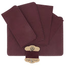 Composition du kit porte passeport bordeaux Deco Cuir : 4 morceaux fourni, cartonette de fil MeiSi, et 2 aiguilles