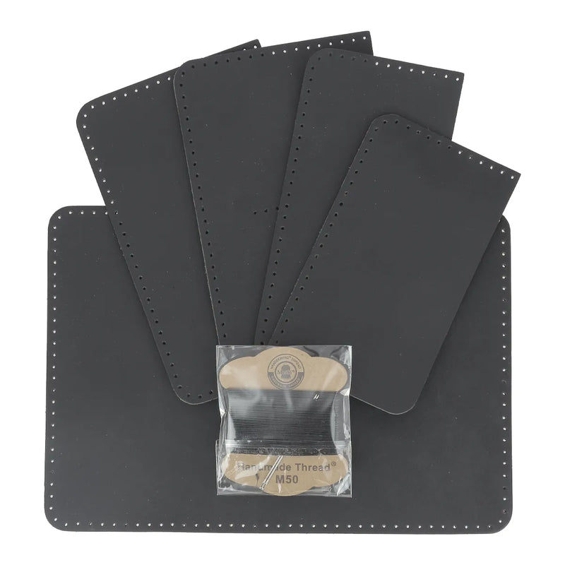 Création en cuir tannage végétal noir