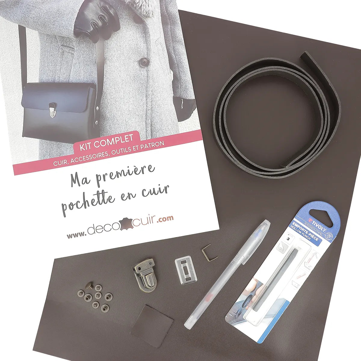 Kit DIY complet pour monter soi-même sa pochette en cuir marron foncé. Tutoriel, accessoire et cuir inclus