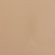 Morceau de cuir de vachette SATINATO en couleur nude, texture satinée, pour projets de maroquinerie ou artisanat.