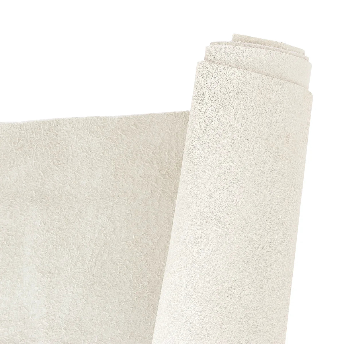 Cuir nappa lisse blanc crème. Cuir de 2ème choix à prix réduit, idéal pour la création de doublure.