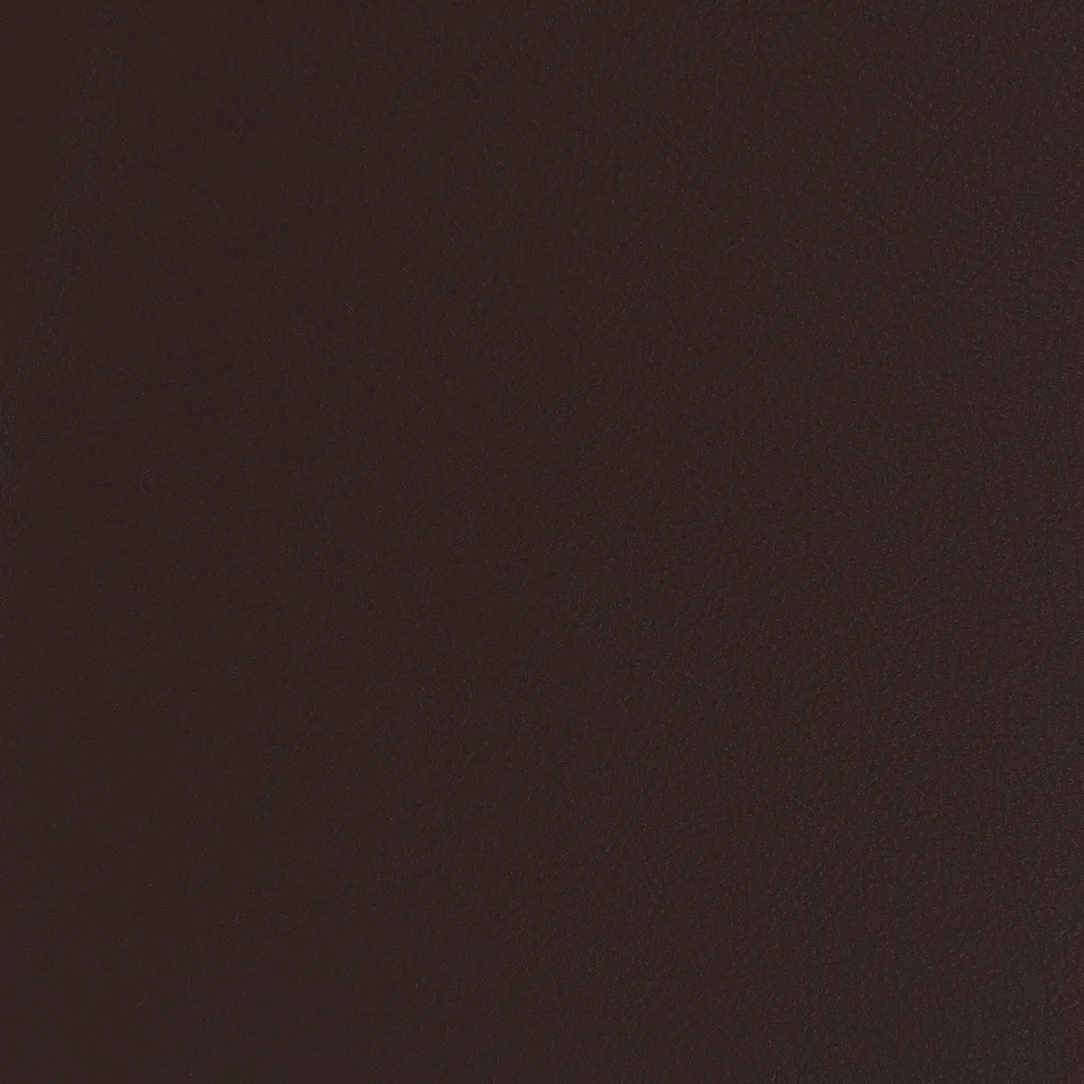 Morceau de cuir de vachette grainé couleur marron foncé, idéal pour réaliser : prototype, test, petite maroquinerie...