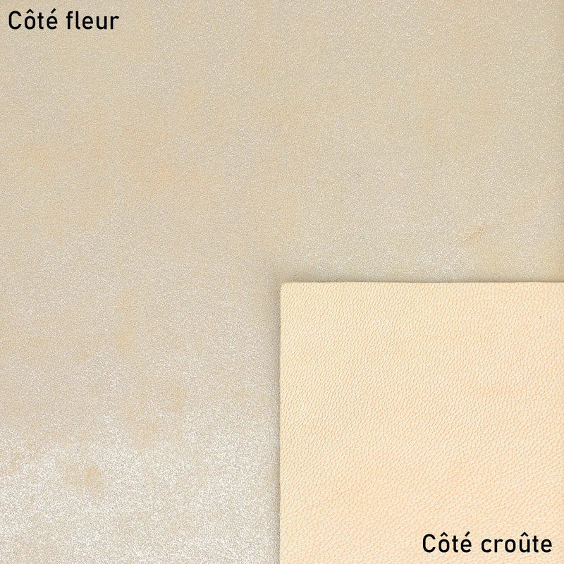 Peau de cuir velours reflets dorés 