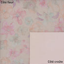 Peau de cuir de chèvre velours fantaisie avec motif floral nude, texture douce et élégante, pour créations mode ou accessoires.