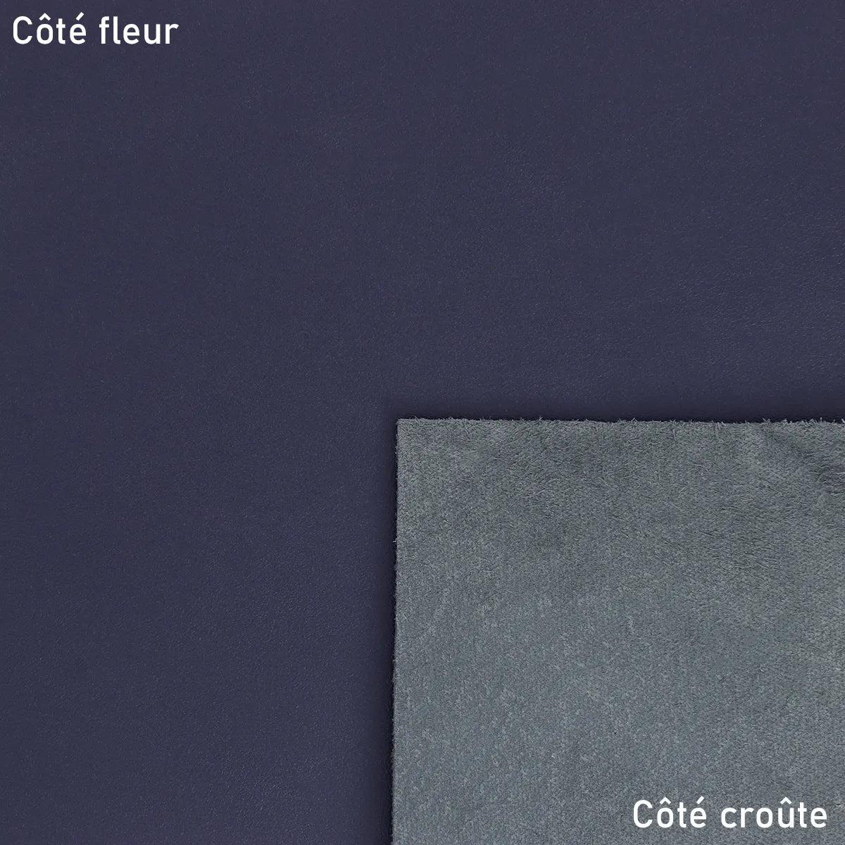 Peau de cuir de vachette VENUS bleu marine, cuir lisse, idéal pour la maroquinerie ou la couture.