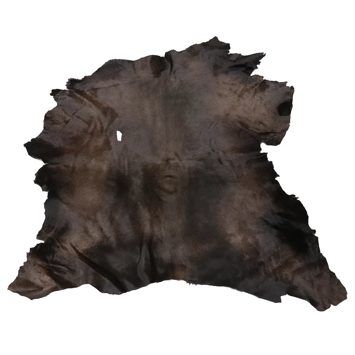 Peau entière en cuir de veau à poils marron. Cuir 2ème choix idéal pour la fabrication de prototypes, tests techniques, petits projets...
