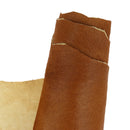 Cuir de veau à poils marron clair. Peau de cuir idéale pour la fabrication de chaussure, accessoire, rabat de poche, objet décoratif