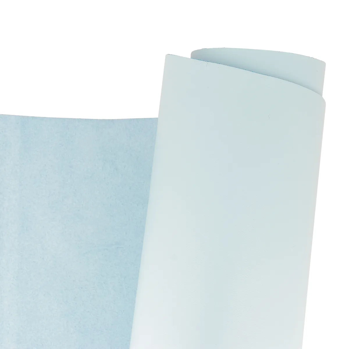 Peau de cuir de vachette lisse VENUS en bleu azurin, produit par une marque indépendante, visible en gros plan.