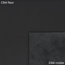 Cuir de vachette noir, aspect mat et légèrement grainé. Cuir idéal pour réaliser des sacs, pochettes...