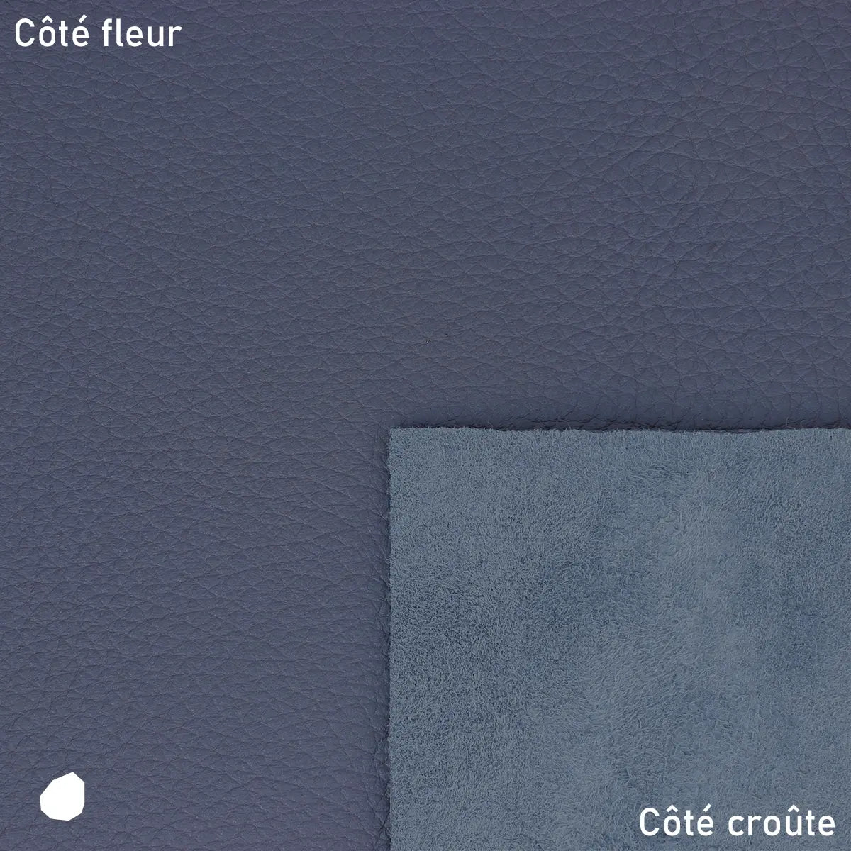 Peau de cuir de cerf bleu foncé nacré. Cuir 2ème choix