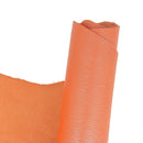 Peau de cuir de chèvre nappa couleur orange nacré. Cuir souple et brillant idéal pour la fabrication de petite maroquinerie, décoration, accessoire...