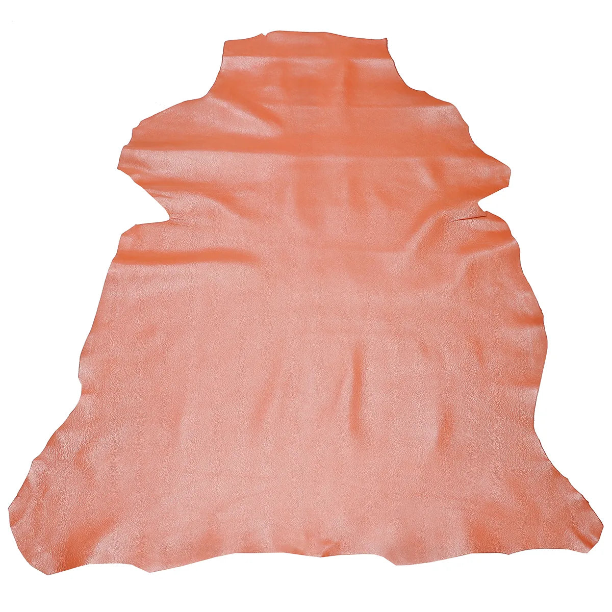 Peau entière en cuir de chèvre nappa couleur orange nacré.