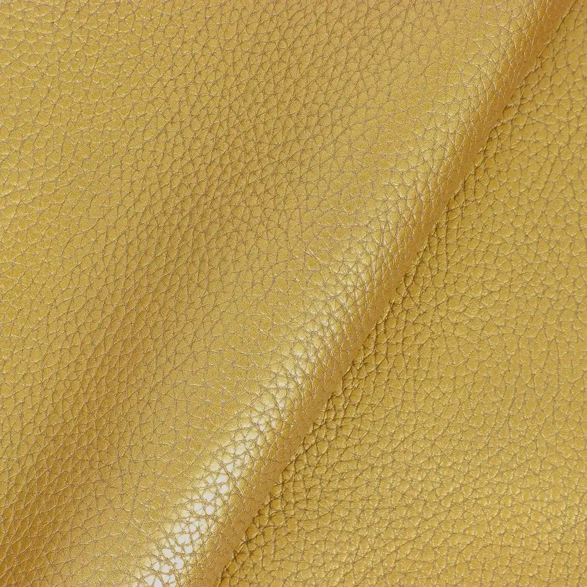 Zoom sur ce cuir de vachette doré platinium