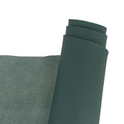 Cuir de vachette grainé vert canard. Peau de cuir grainée pour réaliser des sacs à main, pochettes, accessoires, décorations...
