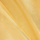 Zoom sur un cuir de vachette métallisé couleur doré, pigments jaunes brillants et lumineux