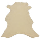 Peau entière en cuir lainé beige. Cuir doux et souple idéal pour la confection de vêtements, bottes, chaussons, costumes...