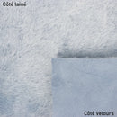 Cuir à fourrure couleur bleu jean idéal pour réaliser des vêtements, chaussons, bottes, bourses...