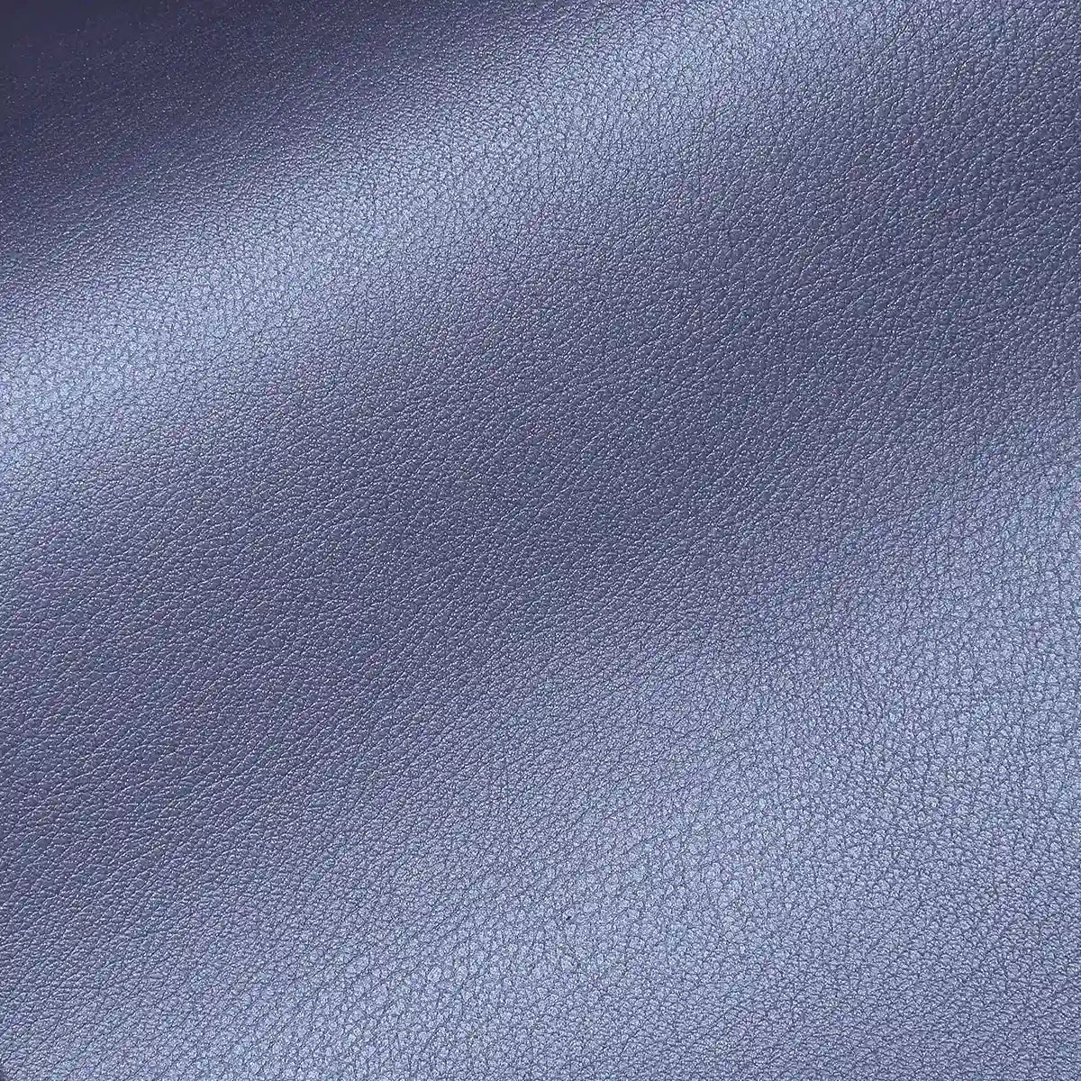 Cuir métallisé bleu brillant