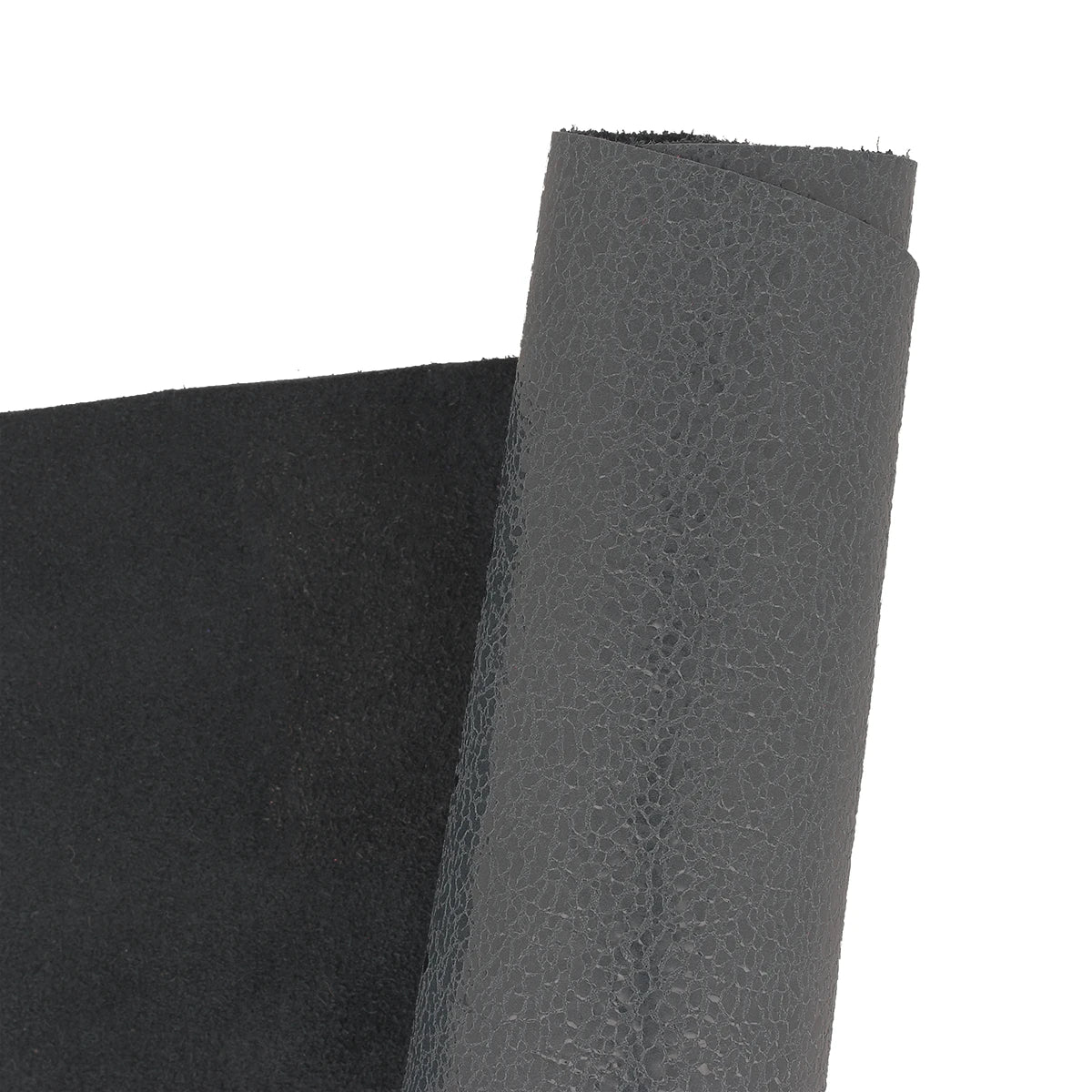 Peau de cuir gris foncé effet craquelé verni. Cuir issu d'une tannerie Française